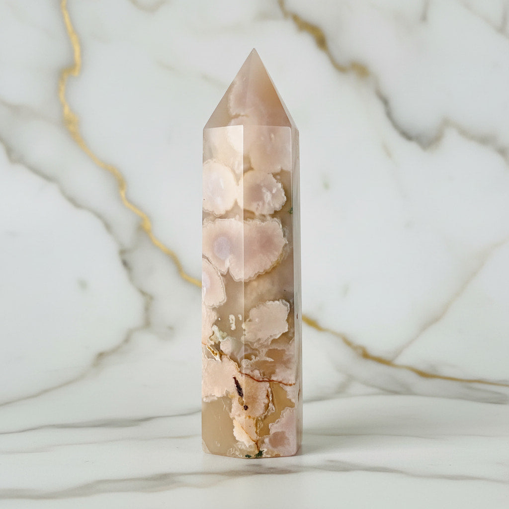 Achat Obelisk - in zarten Rosa-Tönen