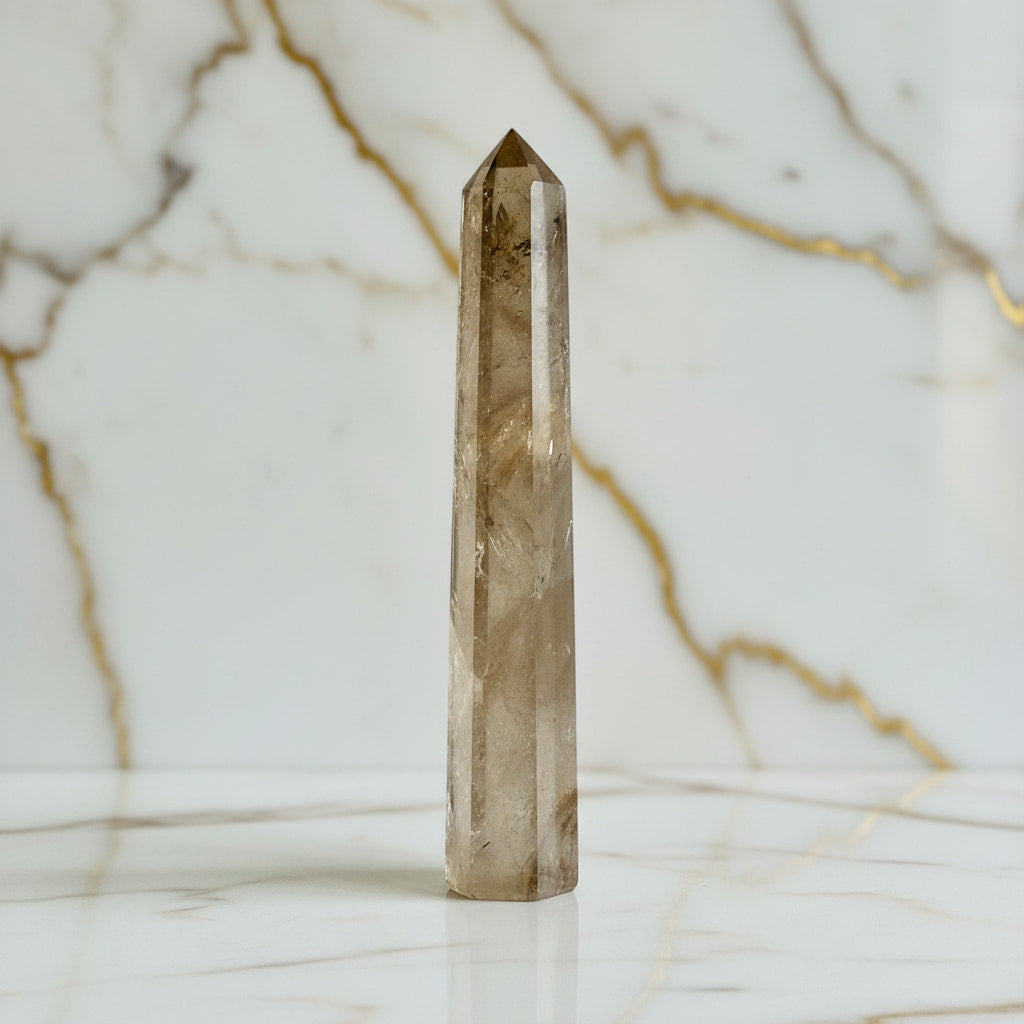 Rauchquarz Obelisk – JETZT sichern CrystalScents
