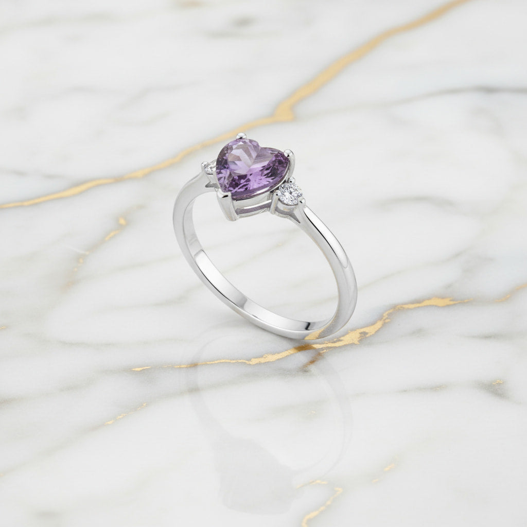 Amethyst Ring - Liebevoller Begleiter
