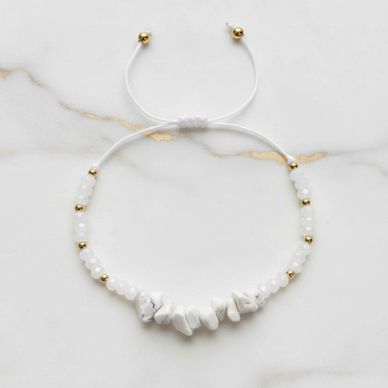 Howlit Schutzarmband – Innere Ruhe & Ausgeglichenheit