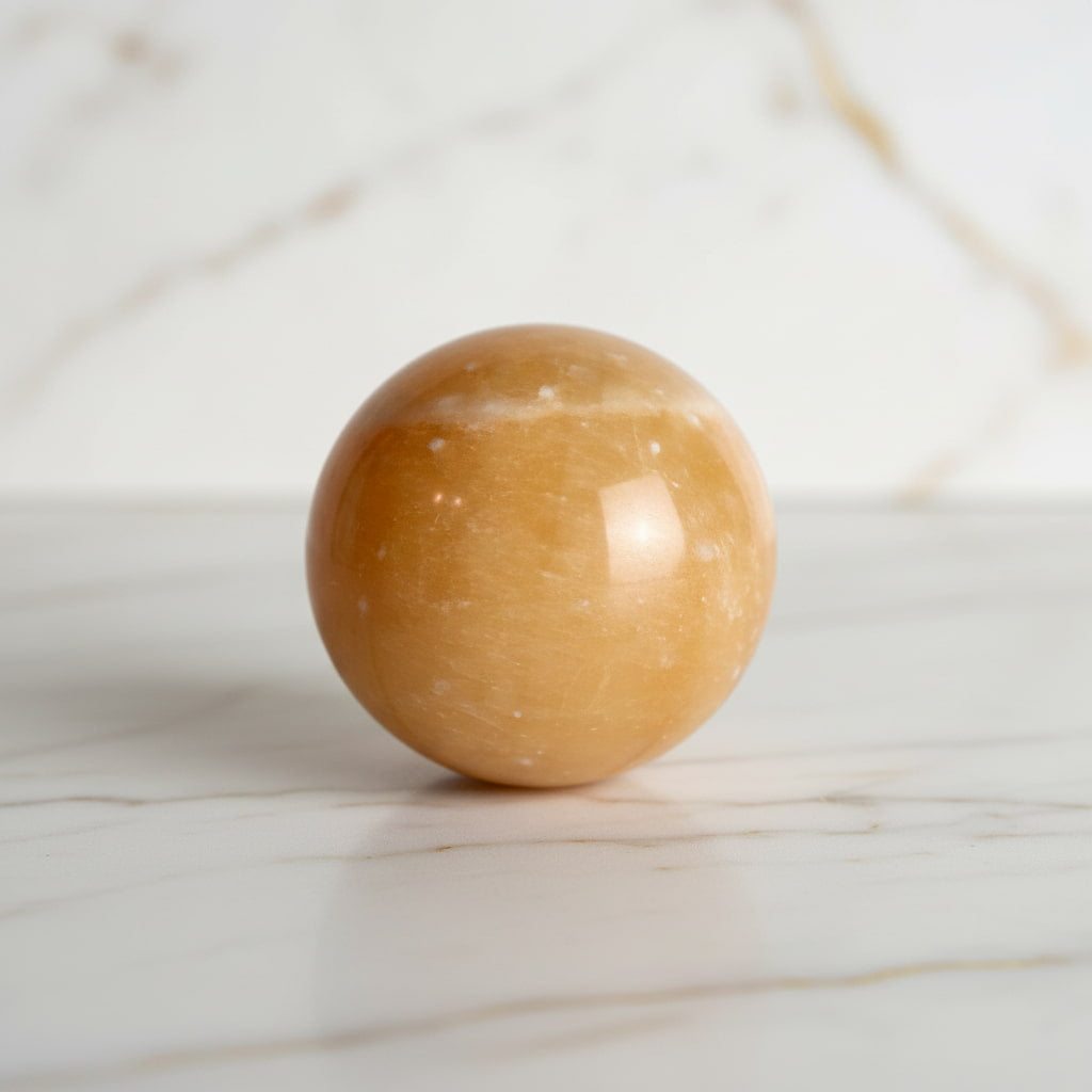 Calcit Kugel - Sonnige Lebensfreude CrystalScents
