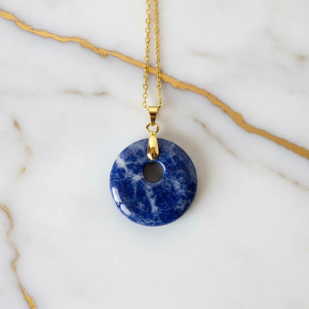 Sodalit Halskette - Rundes Design CrystalScents