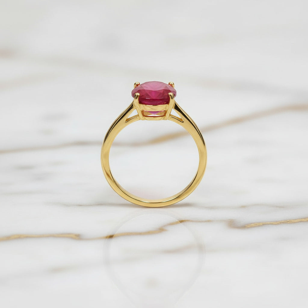 Rubin Ring in Gold – Zeitlose Leuchtkraft in kräftigem Rot CrystalScents