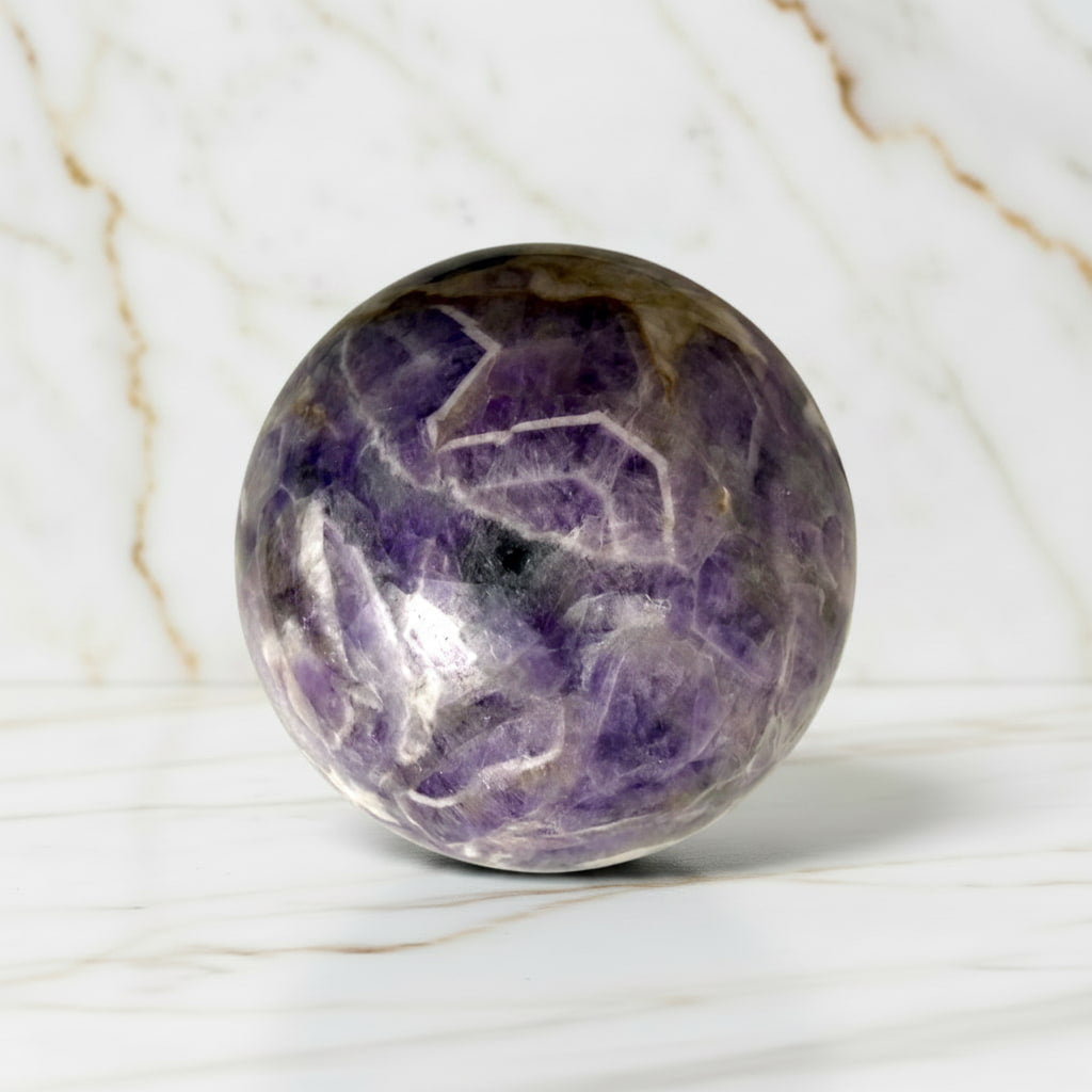 Amethyst Kugel – Voller Ruhe & Kraft CrystalScents