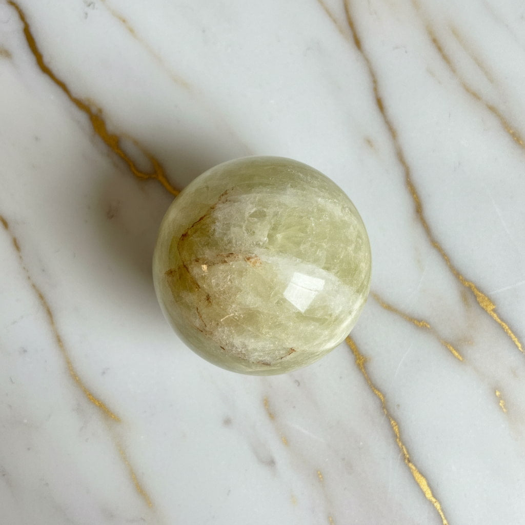 Citrin Kugel – Sonniger Seelenstein CrystalScents
