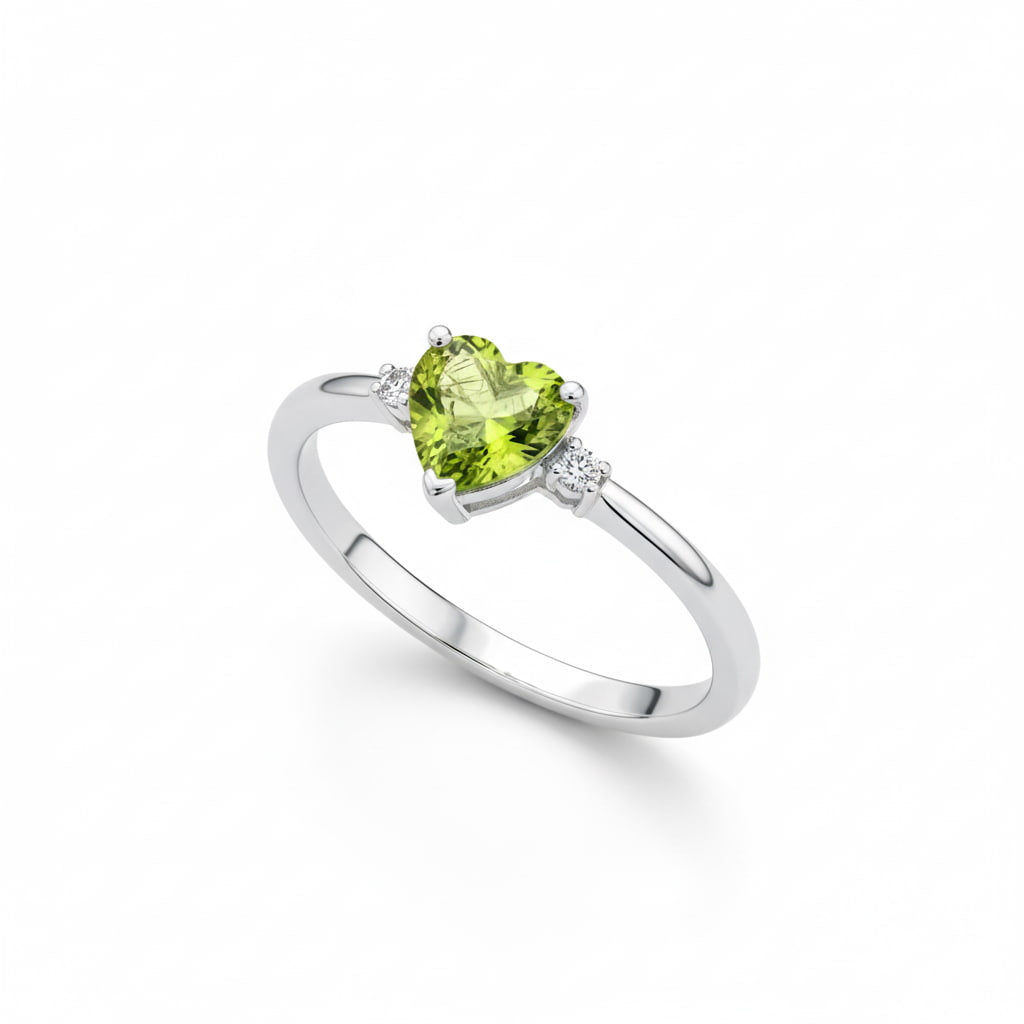 Peridot Ring - Eleganz & Erneuerung CrystalScents