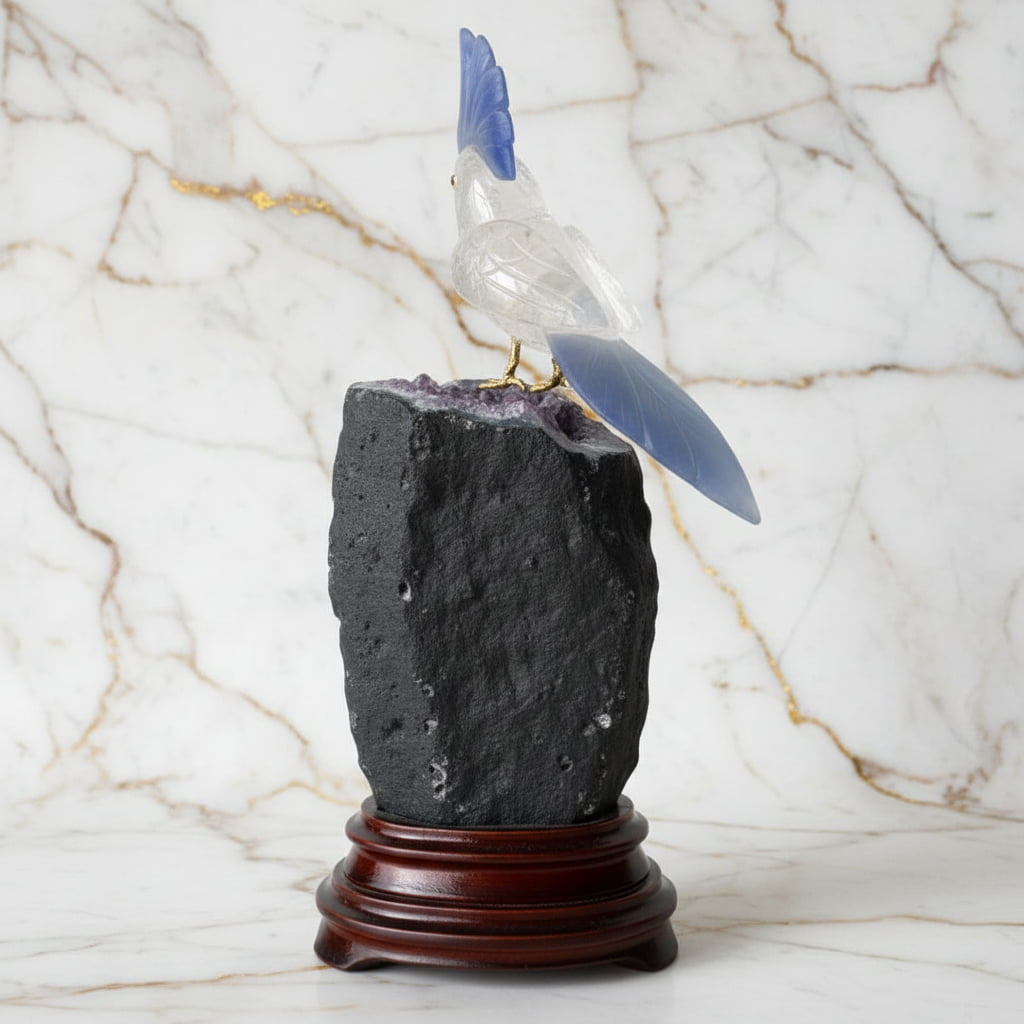 Amethystdruse – Mit Bergkristall Vogel