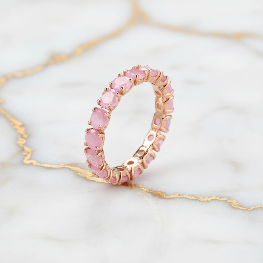 Ring Rosa – Elegantes Schmuckstück mit funkelndem Highlight