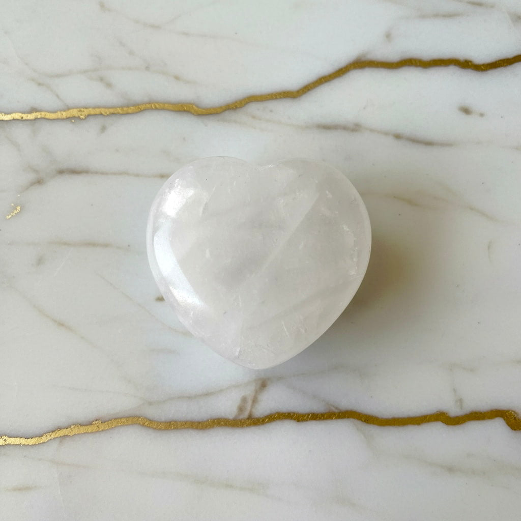 Mini Bergkristall Herz – Natürliche Kraftquelle CrystalScents