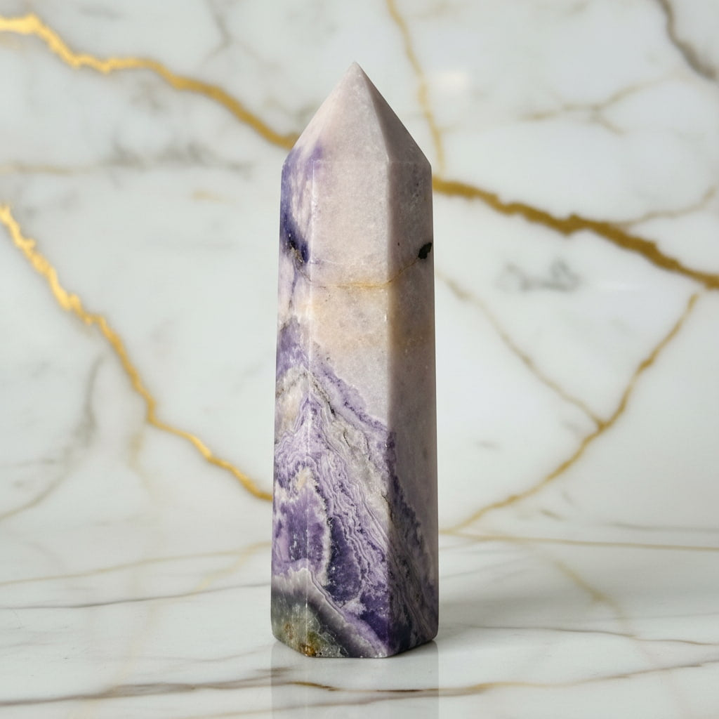 Charoit Obelisk – Raum & Meditation CrystalScents