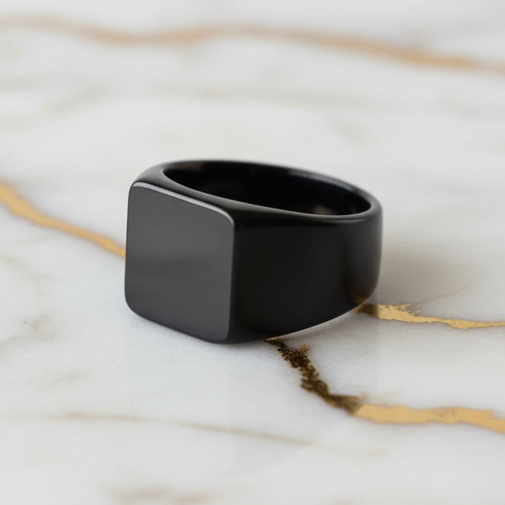 Ring Schwarz – für markante Akzente CrystalScents