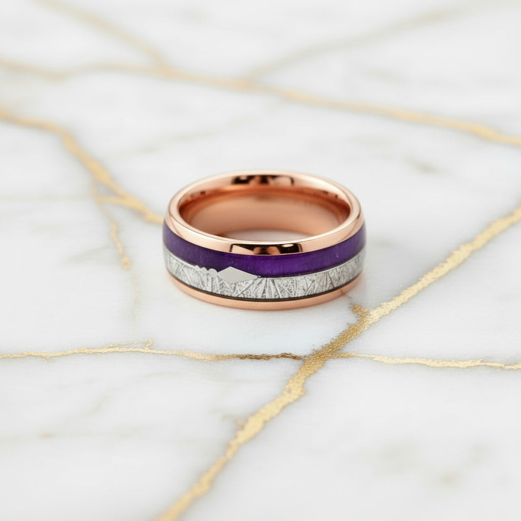Ring mit lila Pfeil-Design – dekoratives Accessoire für markanten Look CrystalScents