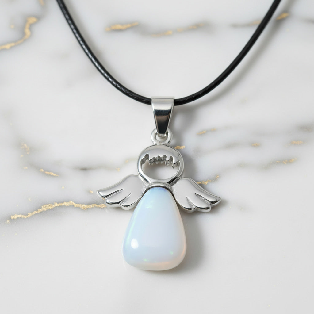 Opalit Halskette - Schutzengel Anhänger CrystalScents