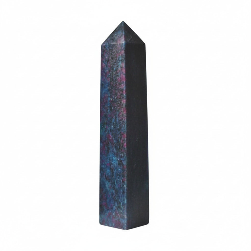 Cyanit Obelisk – Meditation & Deko JETZT sichern CrystalScents
