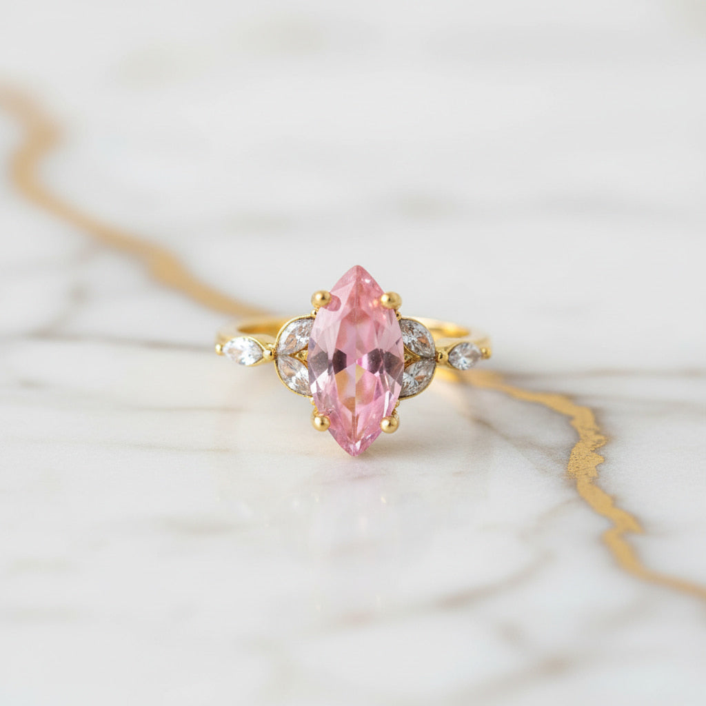 Ring in Gold mit rosanem Funkeln CrystalScents