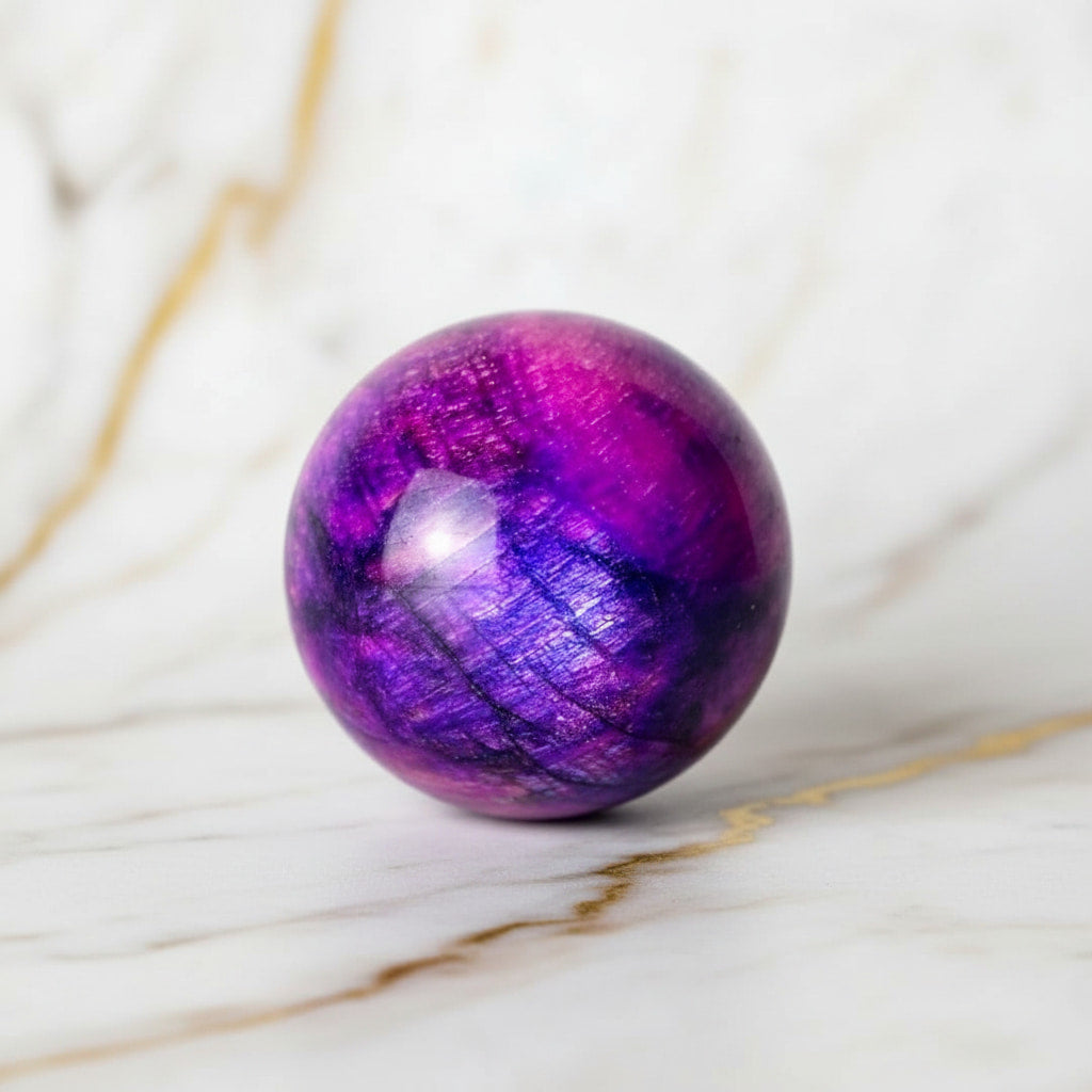 Lila Mondstein Kugel - Leuchtende Magie CrystalScents