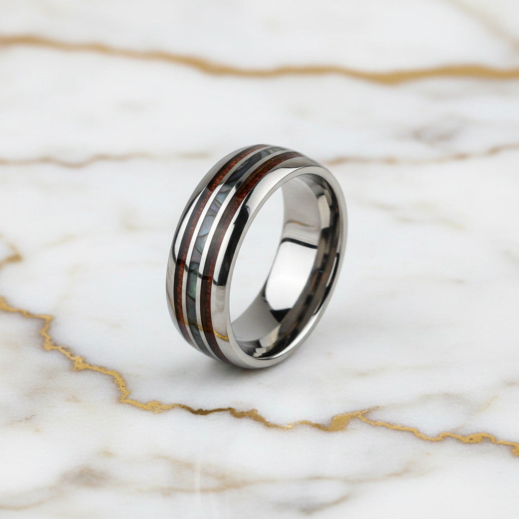 Ring mit dunkler Holzmaserung – Schmuckstück für natürliche Akzente CrystalScents