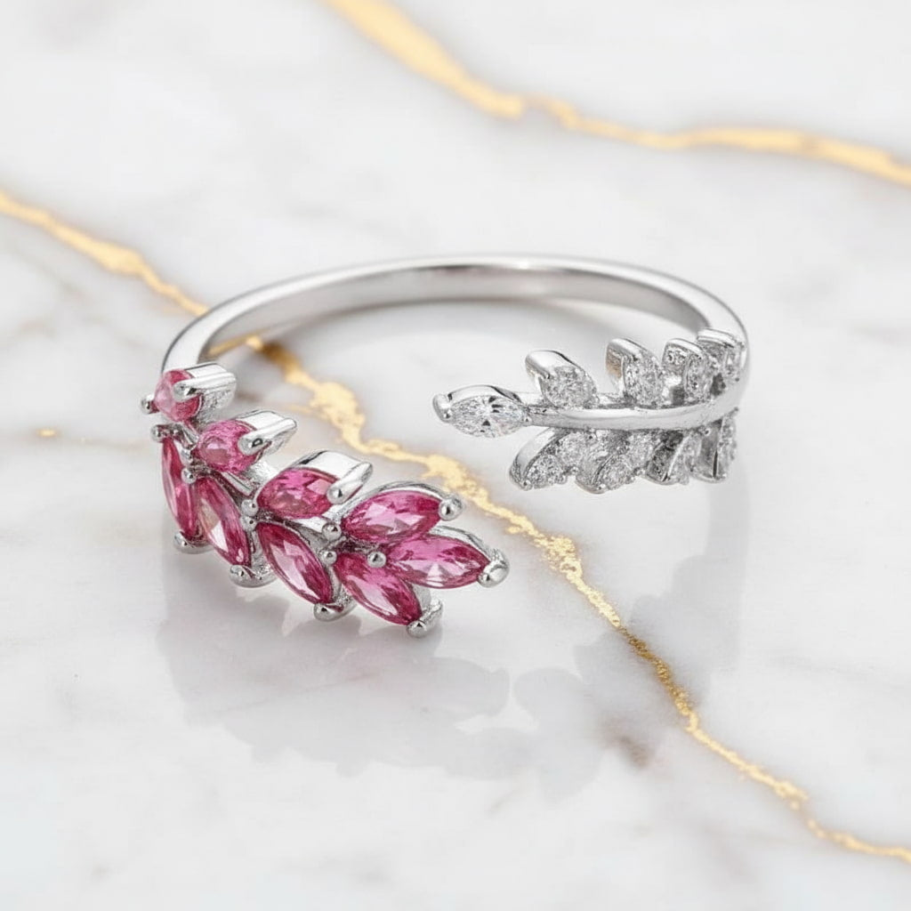 Ring in Silber mit offenem Blatt-Design in Rot CrystalScents