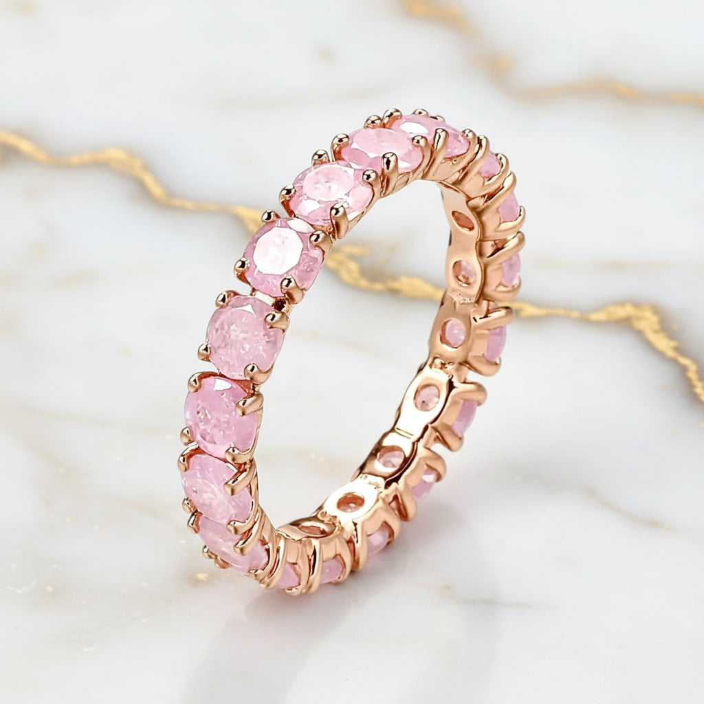 Ring Rosa – Elegantes Schmuckstück mit funkelndem Highlight