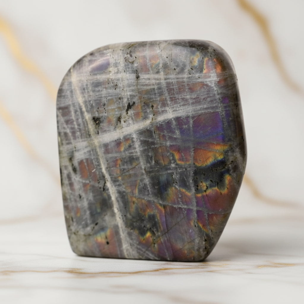 Labradorit Sunset Freiform – Irisierender Farbwechsel CrystalScents