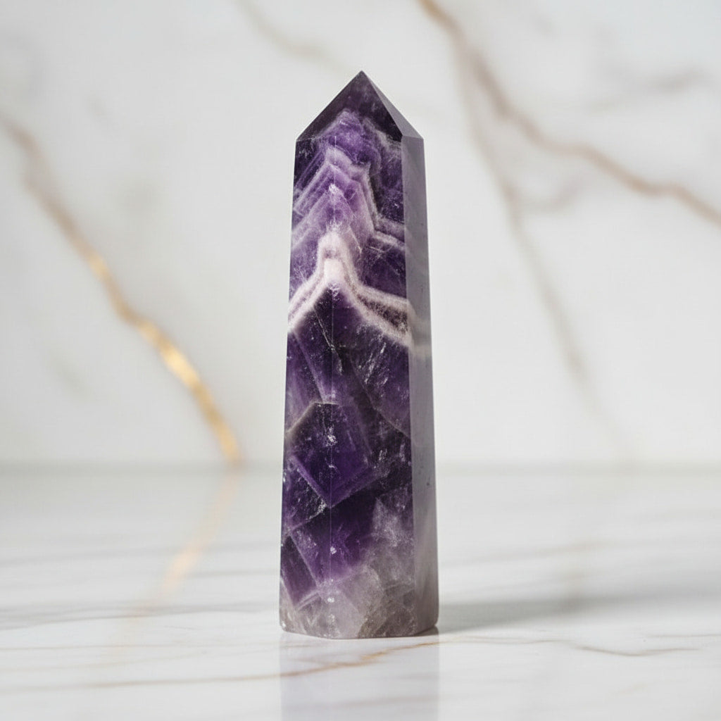 Amethyst Obelisk – Harmonie & Energie CrystalScents