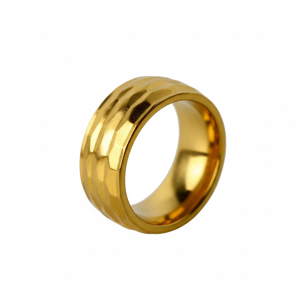 Ring mit Musterung – Goldenes Accessoire CrystalScents