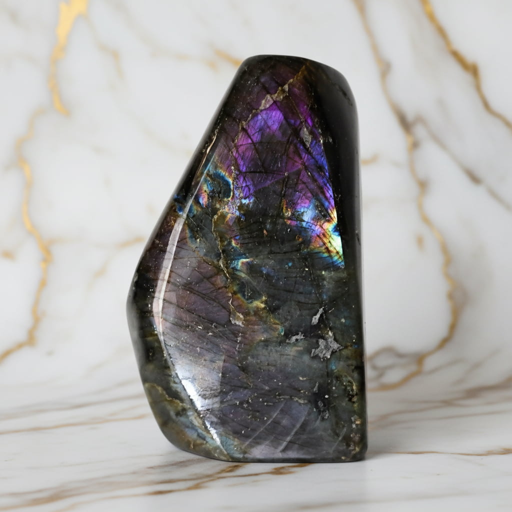 Labradorit Sunset Freiform – Leuchtende Regenbogenfarben CrystalScents