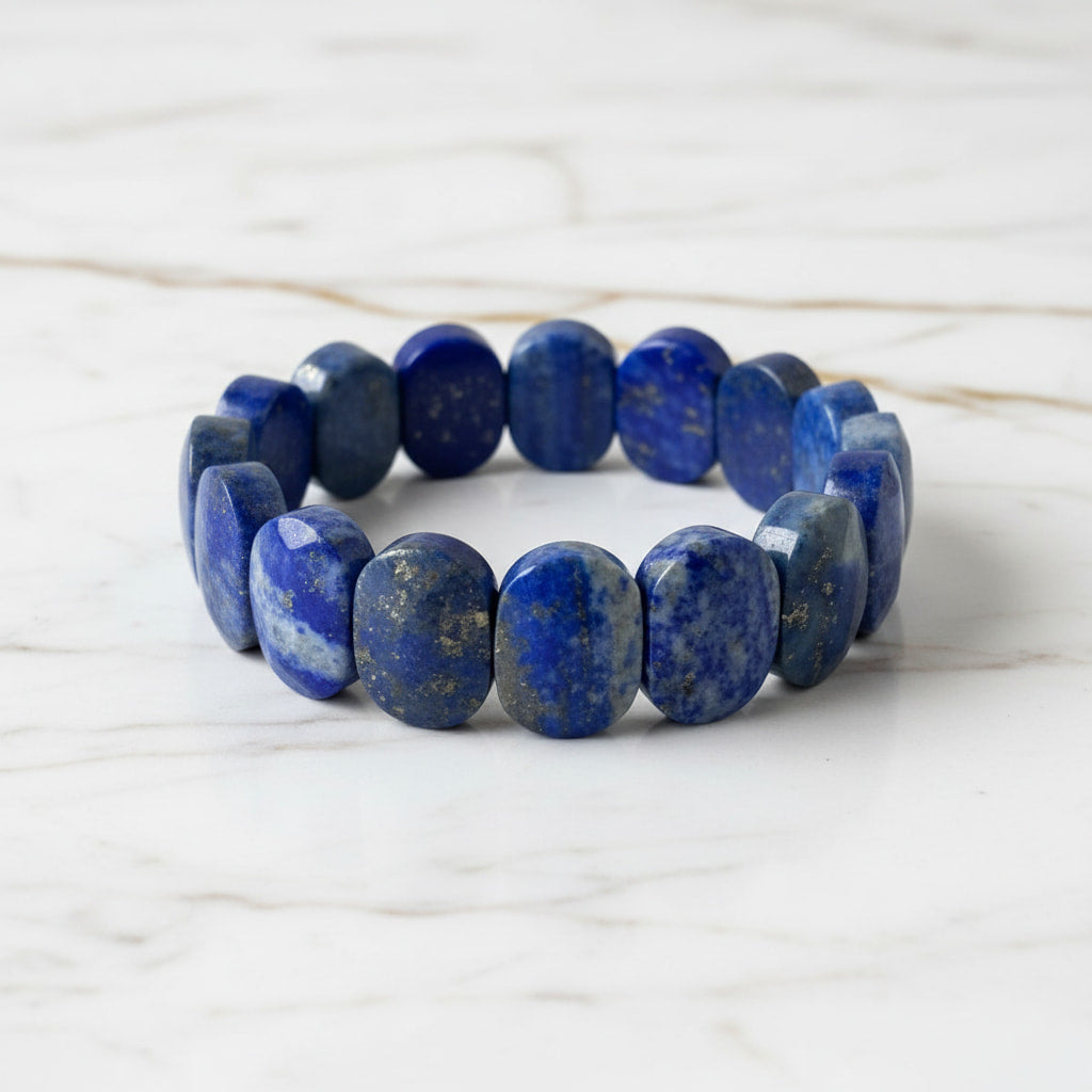 Lapislazuli Facettenarmband – Faszination & Eleganz CrystalScents