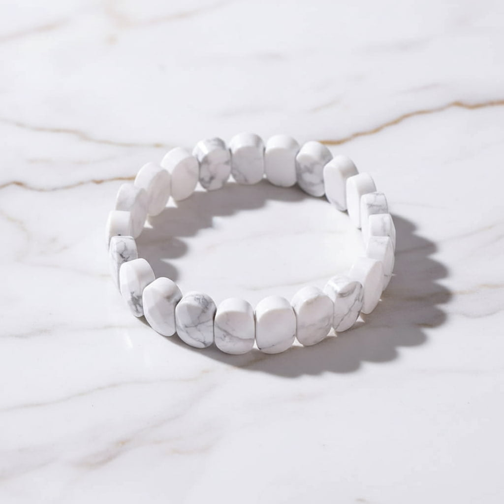 Howlit Facettenarmband – Balance & mentale Stärke CrystalScents