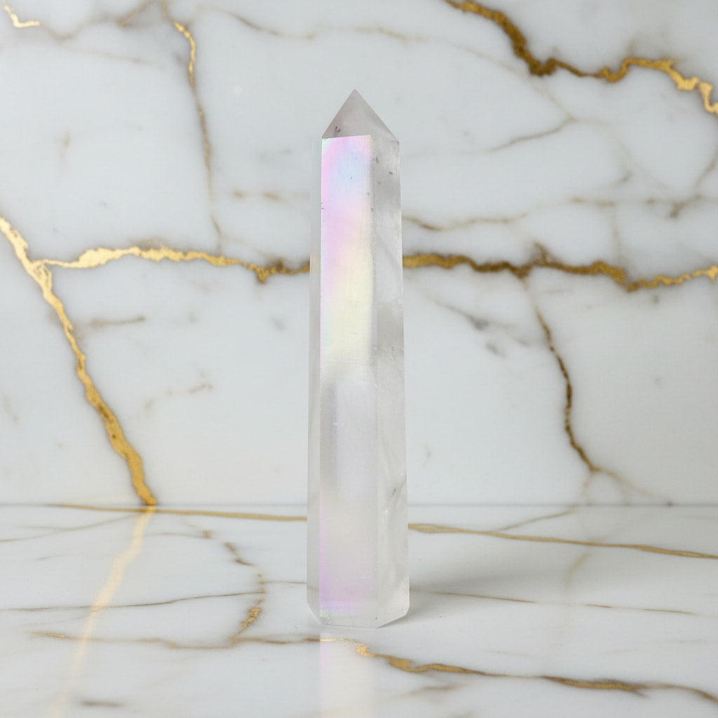 Bergkristall Obelisk – Aura beschichtet JETZT entdecken CrystalScents