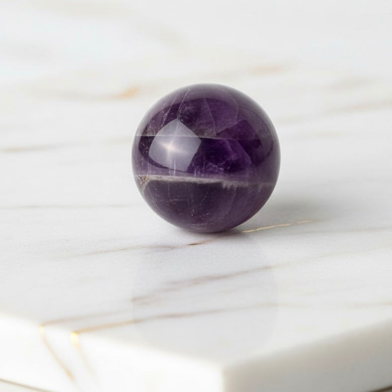 Amethyst Kugel - Harmonie & Schönheit