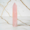 Rosenquarz Obelisk – Herzöffnung JETZT entdecken CrystalScents