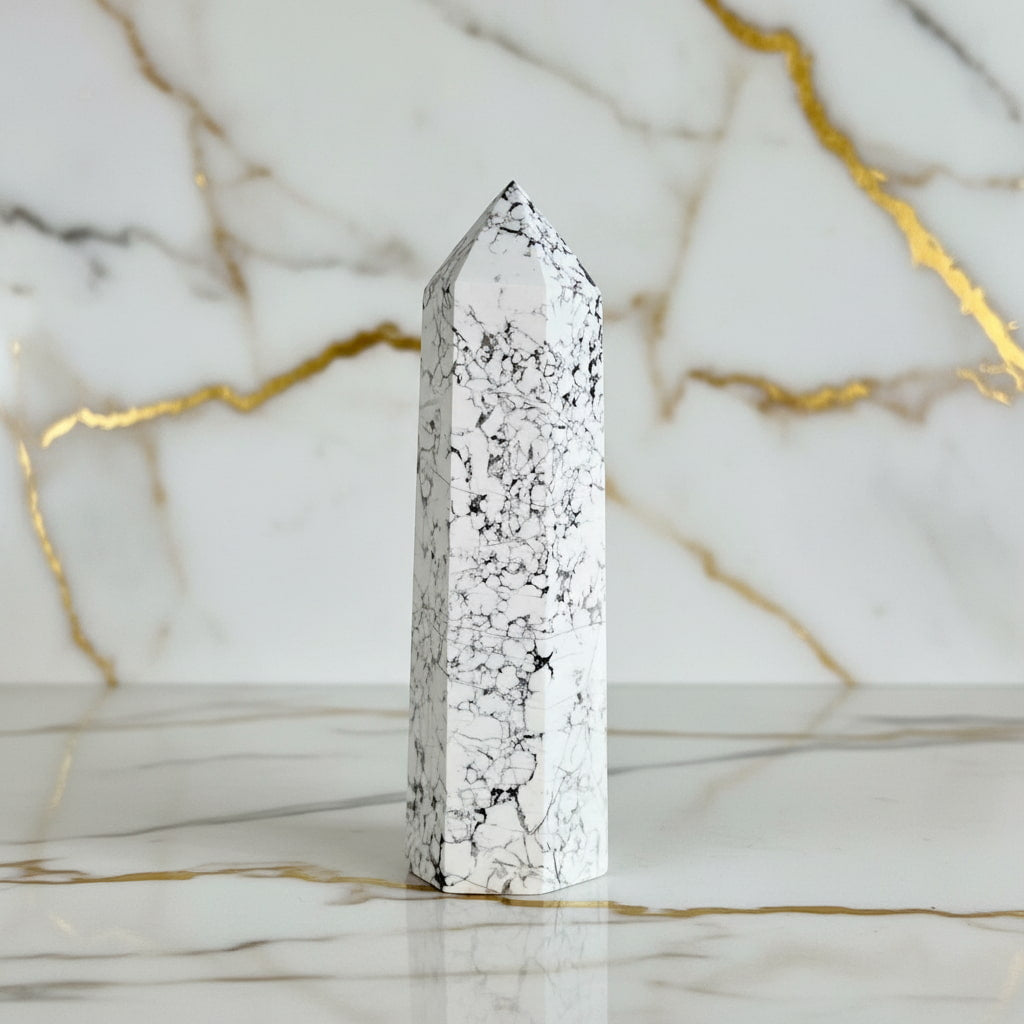 Howlit Obelisk – Ruhe & Zentrierung JETZT sichern CrystalScents