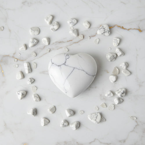 Mini Howlit Herz – Zarte Ruhe & Gelassenheit CrystalScents