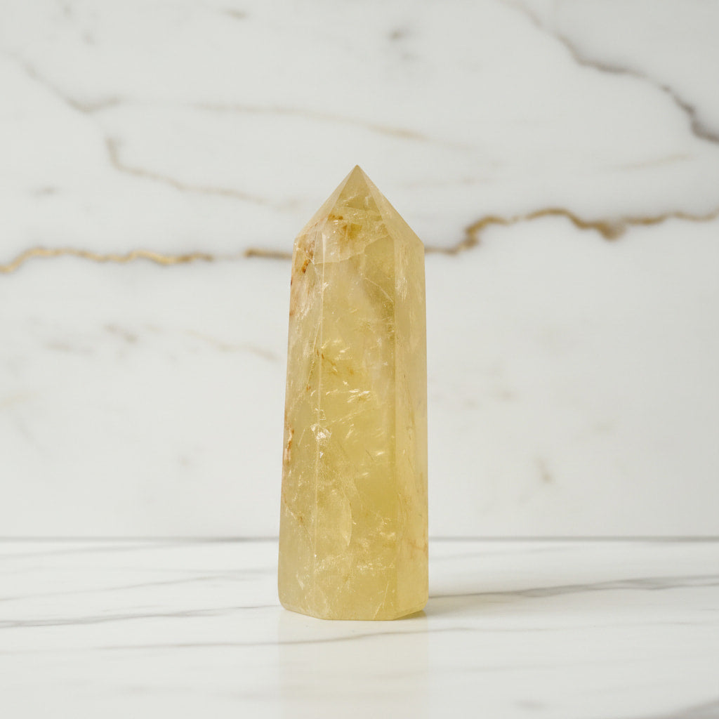Mini Citrin Obelisk – Optimismus & Energie CrystalScents
