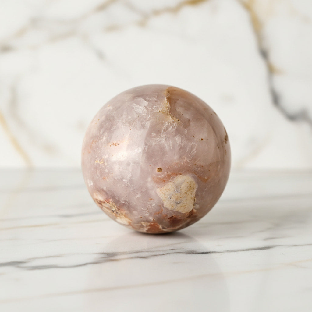 Kirschblüten Achat Kugel – Zarter Druse-Glanz CrystalScents