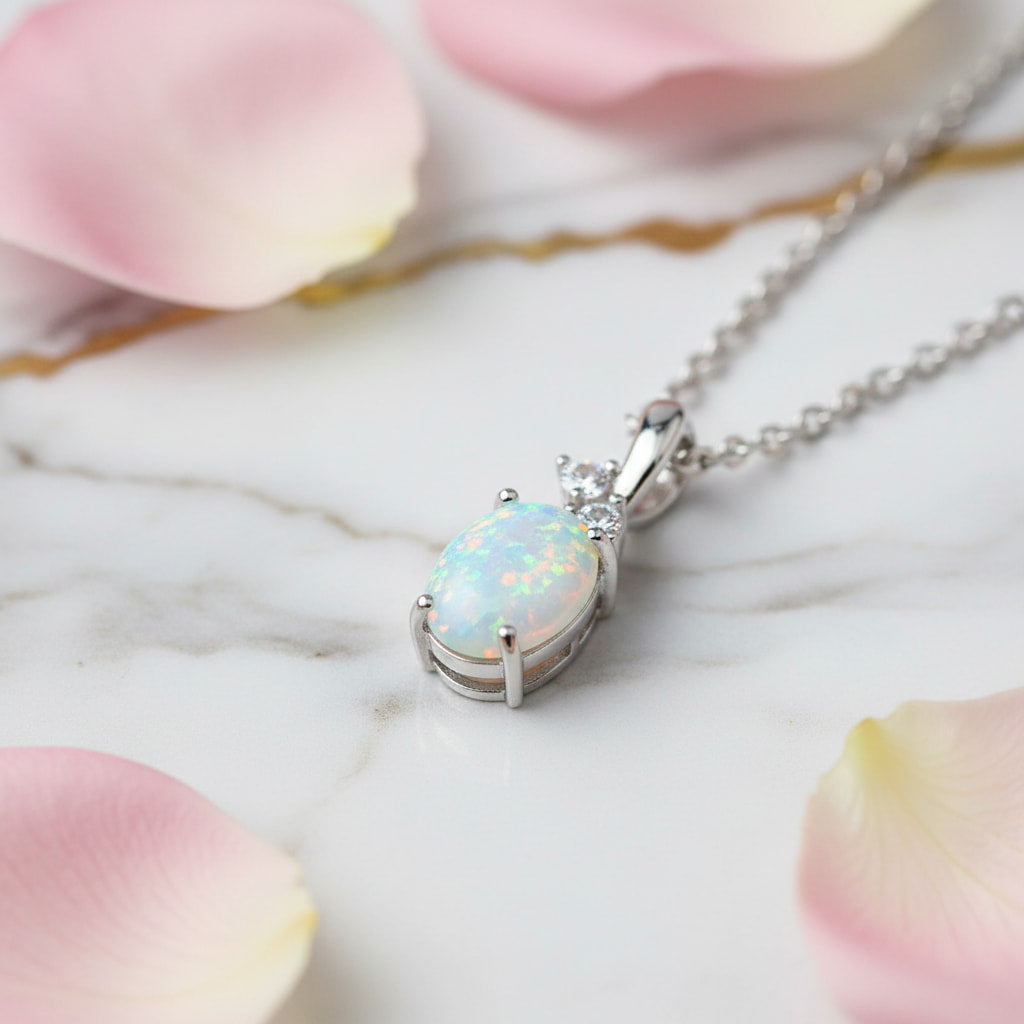 Opal Halskette - Eleganz & Inspiration CrystalScents