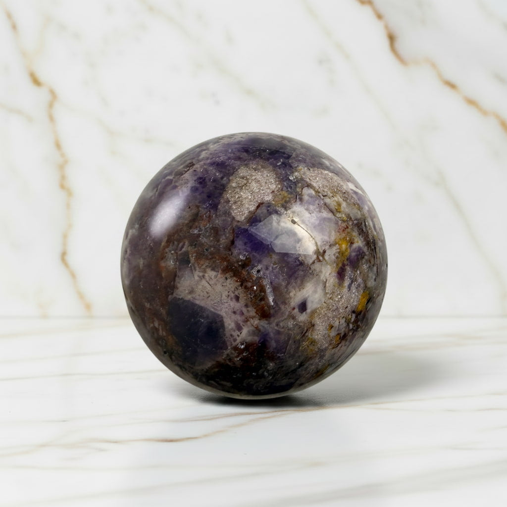 Amethyst Kugel – Ruhe & Inspiration CrystalScents