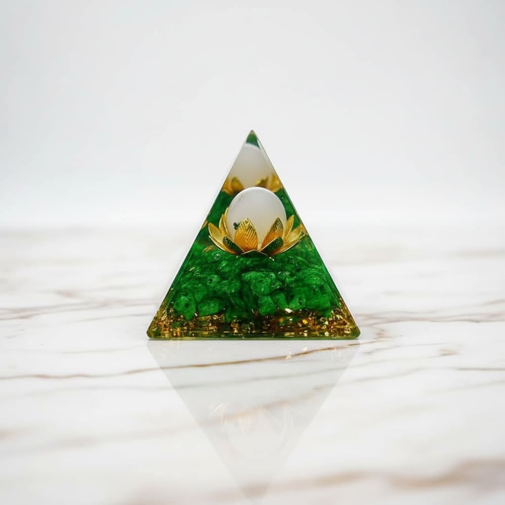 Orgonit Pyramide - Grüne Blume des Lebens CrystalScents