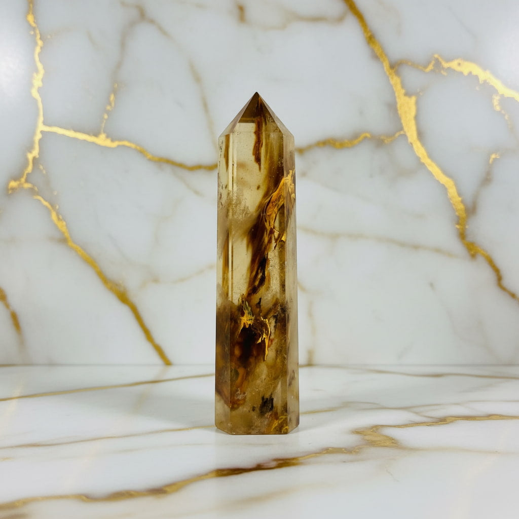 Tigerskin Quarz Obelisk – Farbenprächtig & Energetisierend CrystalScents