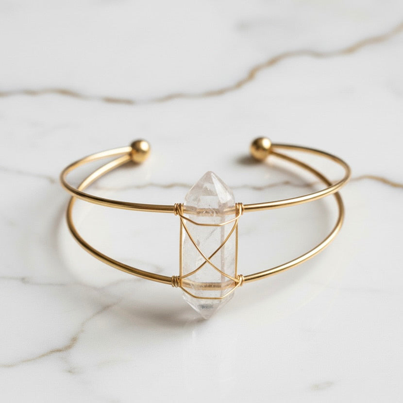 Bergkristall Armreif - Eleganz & Klarheit