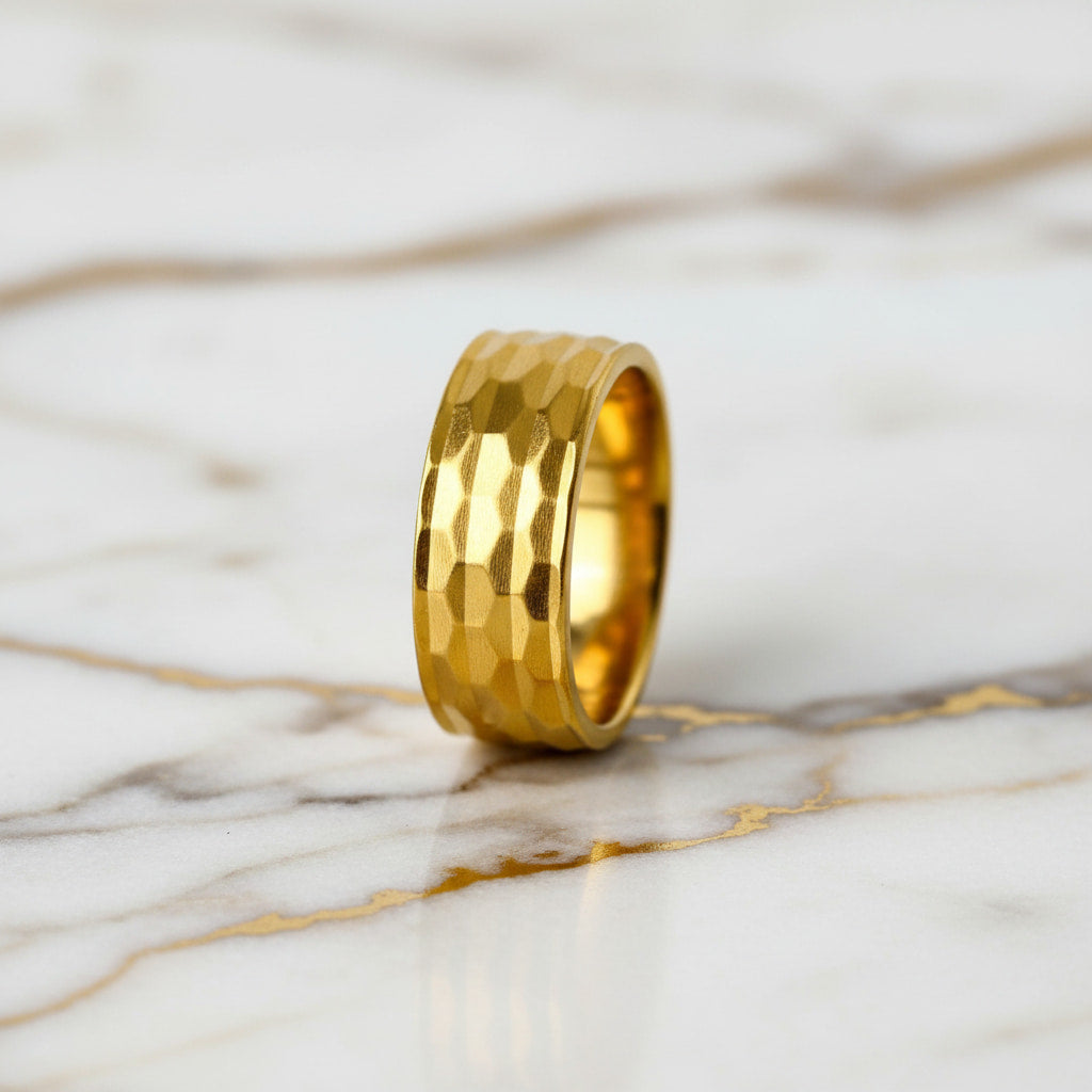 Ring mit Musterung – Goldenes Accessoire CrystalScents