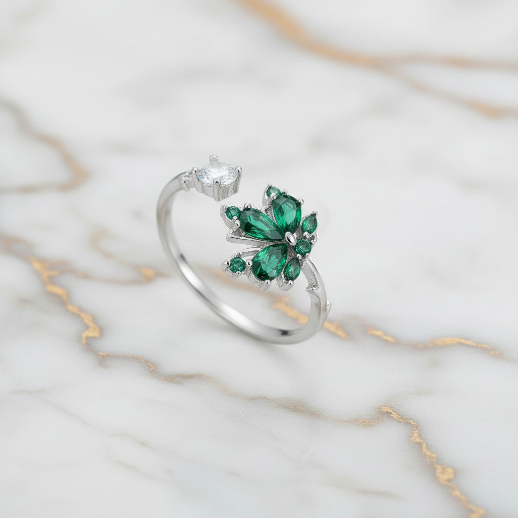 Ring offen mit grünem Blattdetail CrystalScents