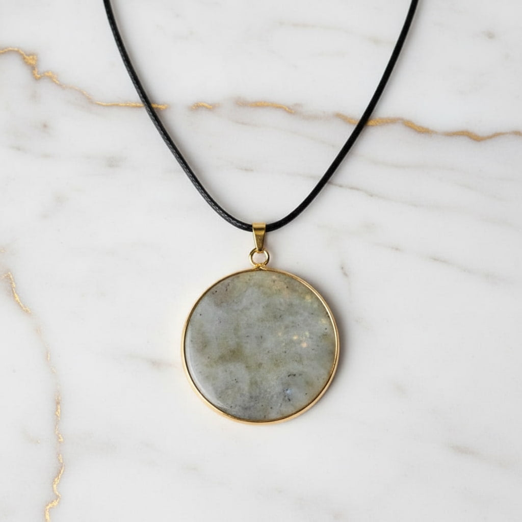 Labradorit Halskette – Kristall-Scheibe JETZT sichern CrystalScents