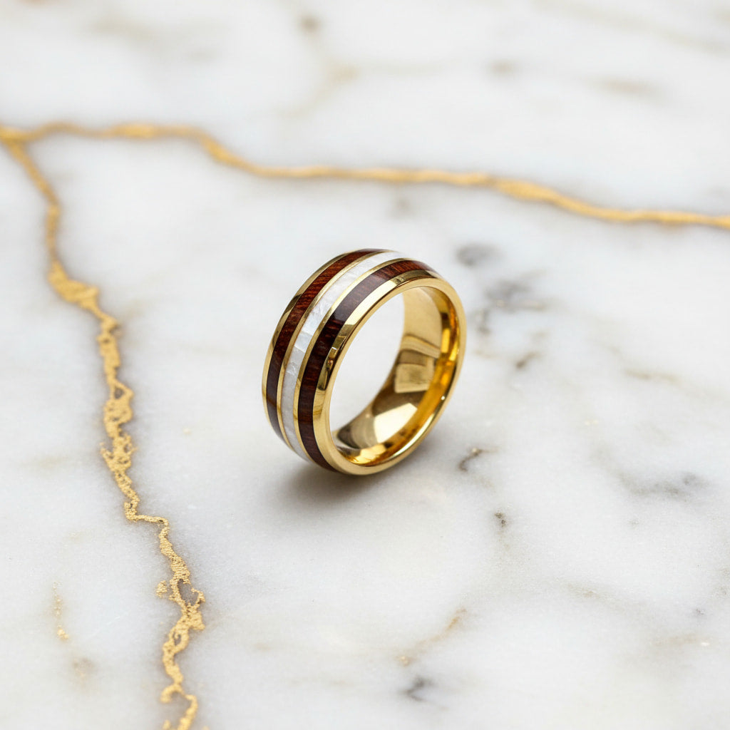 Ring Gold mit Holz-Detail für stilvolle Präsenz CrystalScents
