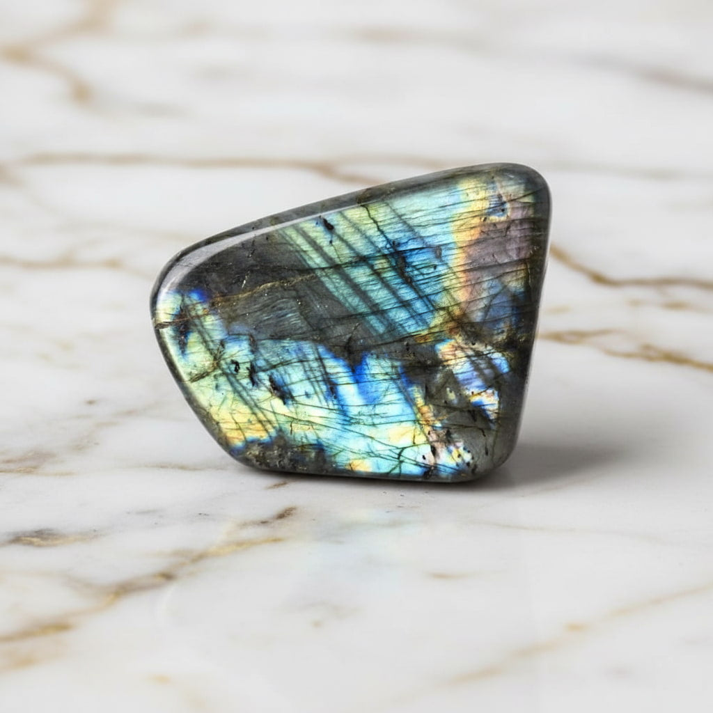 Labradorit Freiform – JETZT sichern CrystalScents