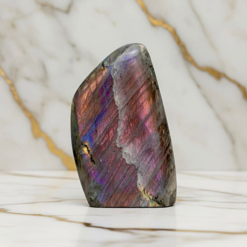 Labradorit Sunset Freiform – Mystisches Wohnhighlight CrystalScents