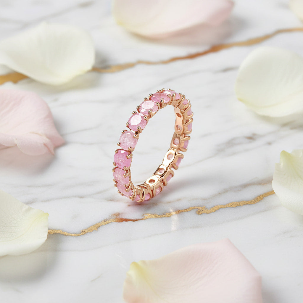 Ring Rosa – Elegantes Schmuckstück mit funkelndem Highlight