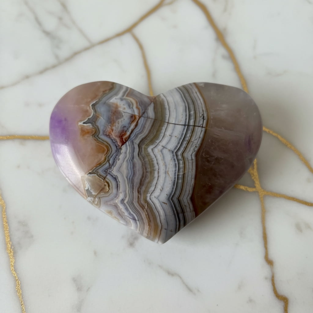 Amethyst Achat Herz – Zarter Glücksbringer