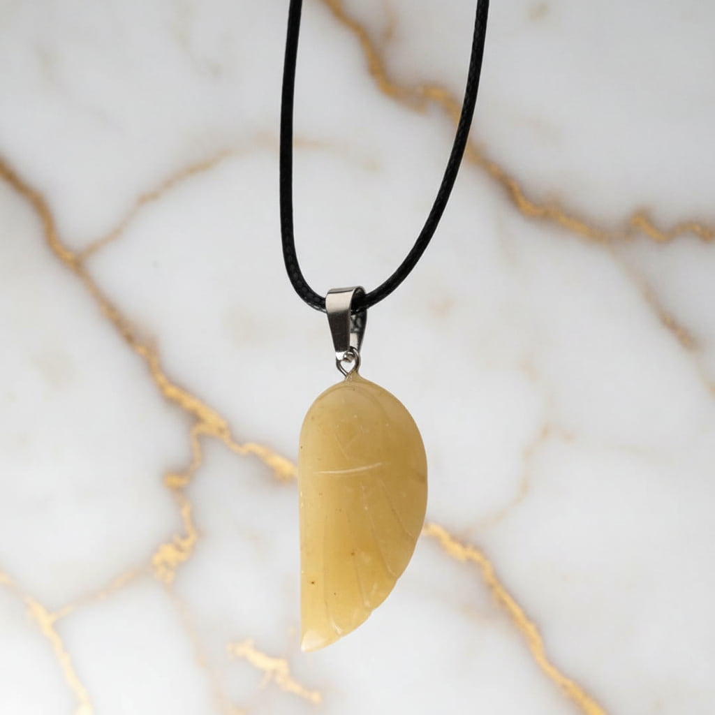 Jade Halskette - Flügel Anhänger CrystalScents